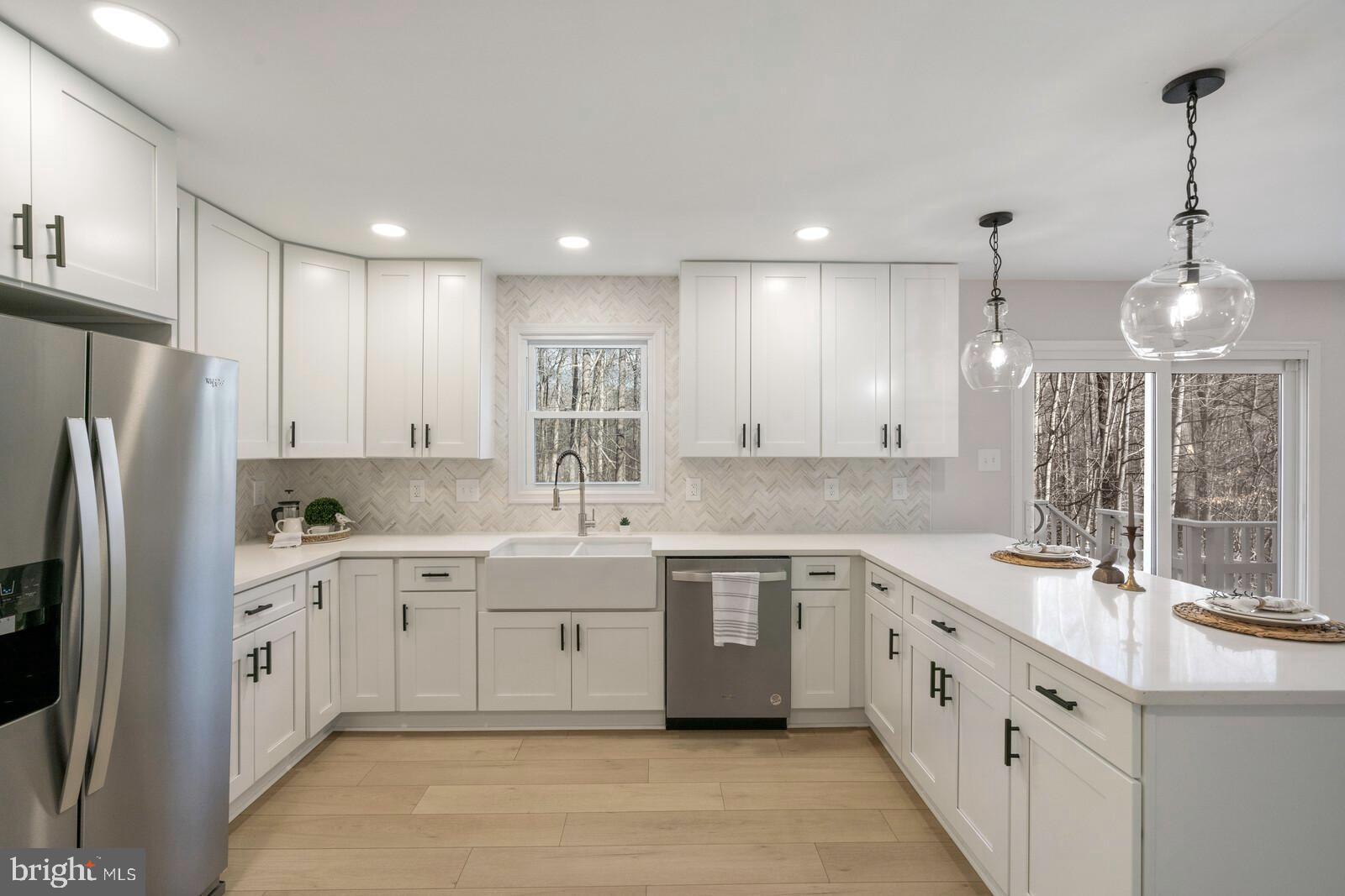 7041 Gatsby Road Manassas, VA 20112 - Photo 20 of 74 brand new gourmet kitchen