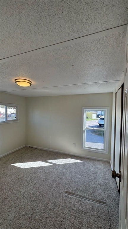 557 Southwest Cutoff, Unit 124 Worcester, MA 01607 - Photo 9 of 12 Gallery Image 9