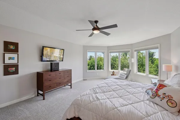 $1,100,000 | 6160 Ithaca Lane North, Minneapolis, MN 55446