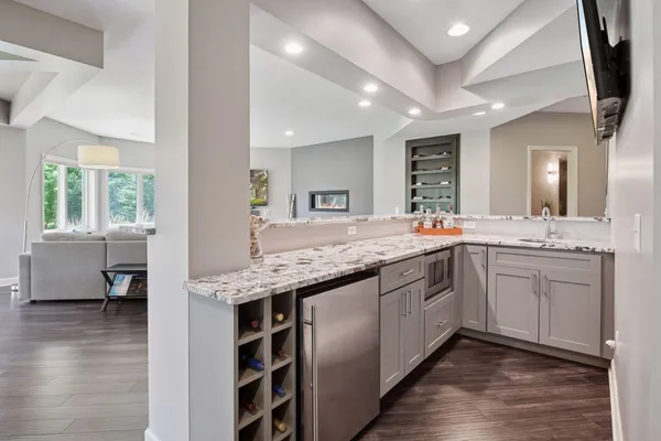 $1,100,000 | 6160 Ithaca Lane North, Minneapolis, MN 55446