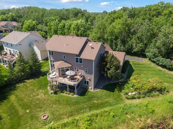 $1,100,000 | 6160 Ithaca Lane North, Minneapolis, MN 55446