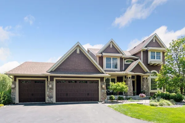$1,100,000 | 6160 Ithaca Lane North, Minneapolis, MN 55446