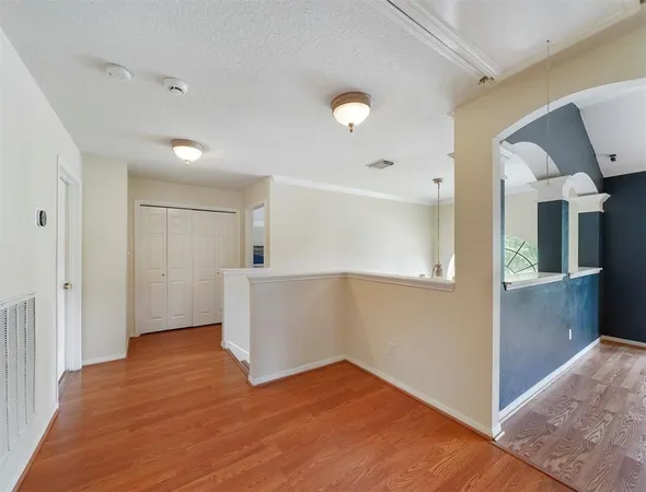 $2,500 | 25719 Bearborough Drive, Spring, TX 77386