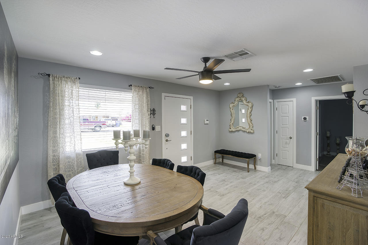 1828 East Cheery Lynn Road Phoenix, AZ 85016 - Photo 3 of 24 cheery_lynn_03