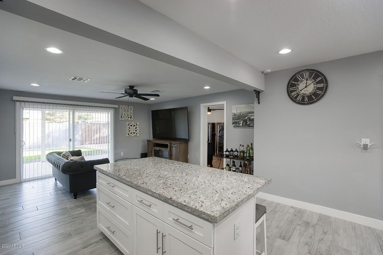 1828 East Cheery Lynn Road Phoenix, AZ 85016 - Photo 8 of 24 cheery_lynn_08