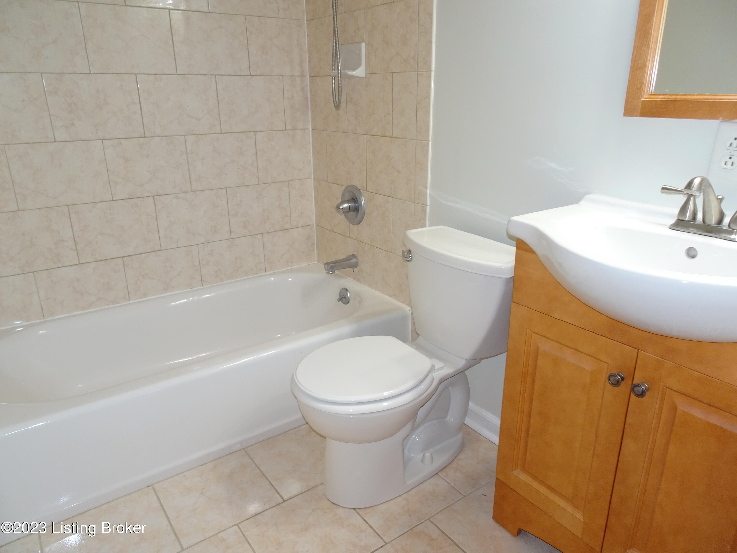 1744 Weavers Run West Point, KY 40177 - Photo 9 of 27 DSC05921