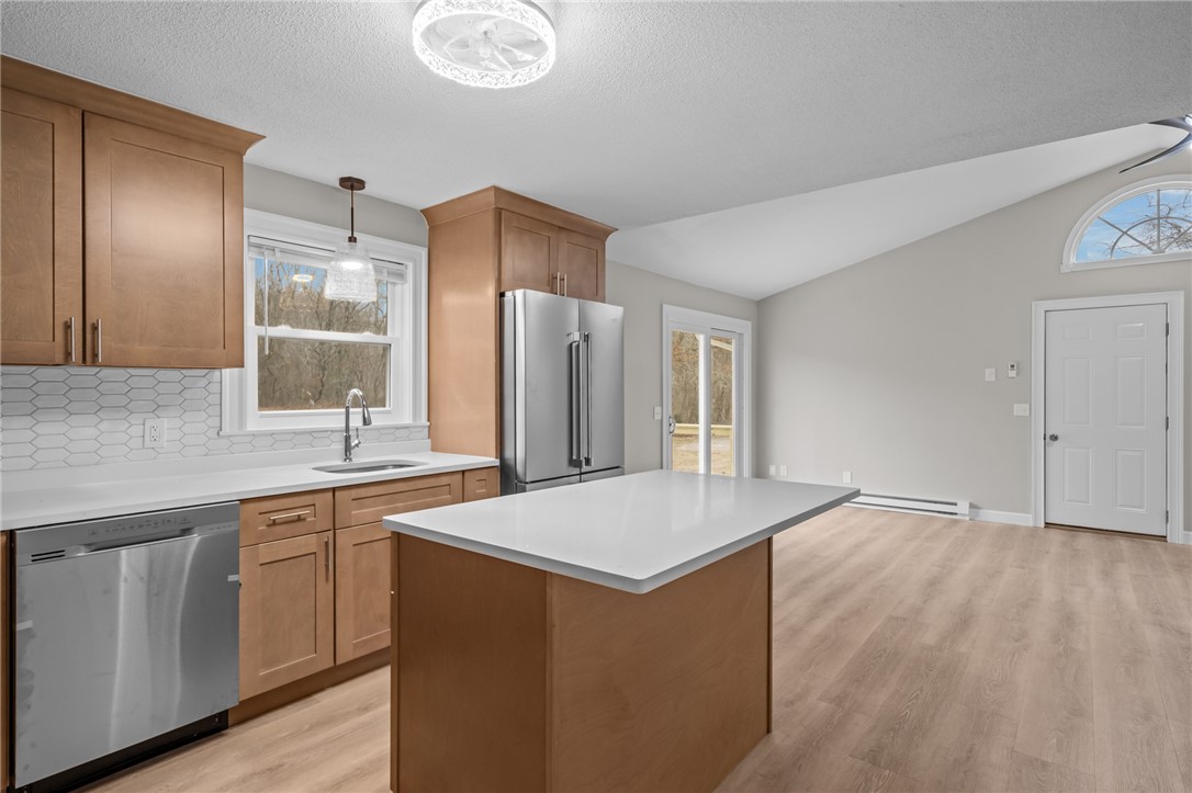 134 Church Street Westerly, RI 02808 - Photo 9 of 50