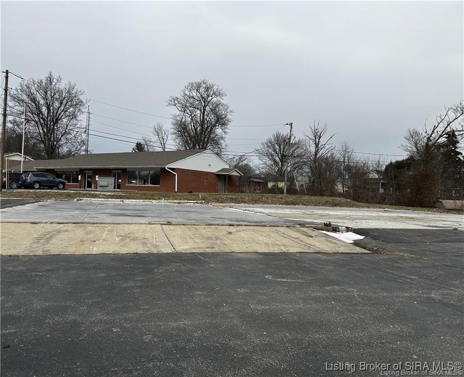 606 Green Road Madison, IN 47250 - Photo 2 of 2