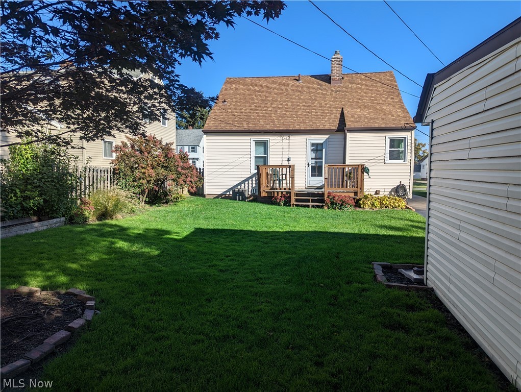 10014 McCracken Road Garfield Heights, OH 44125 - Photo 4 of 31
