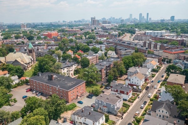 20 Radcliffe Road, Unit 304 Boston, MA 02134 - Photo 22 of 24 an aerial view of multiple house
