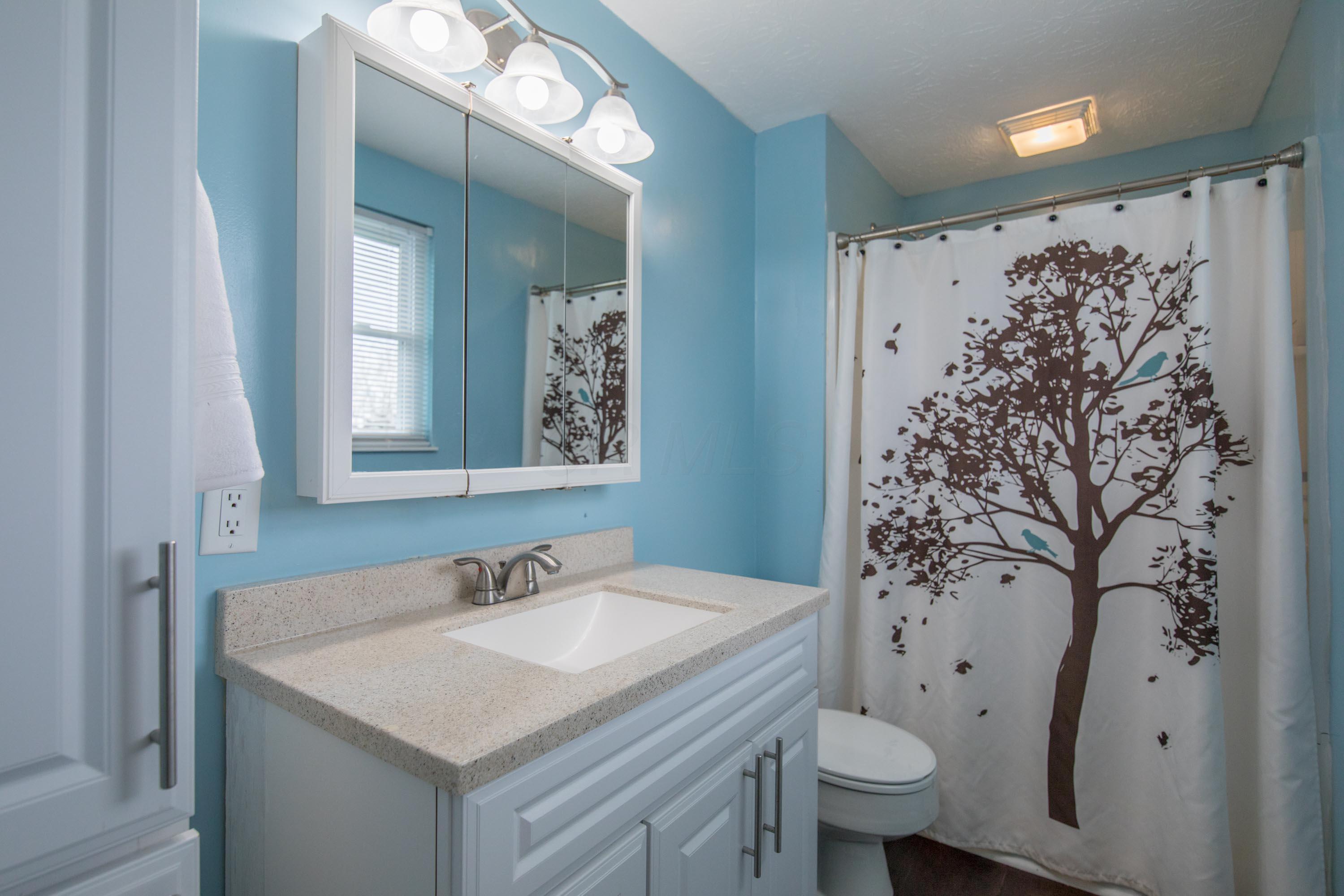 5726 Countrie View Court Galloway, OH 43119 - Photo 15 of 43