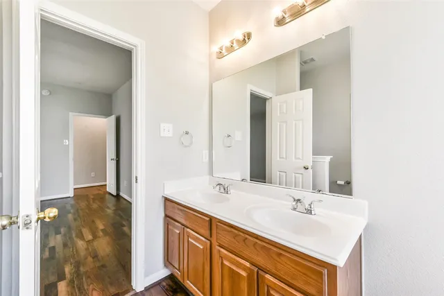 $1,800 | 3863 Silver Hawk Drive, Katy, TX 77449