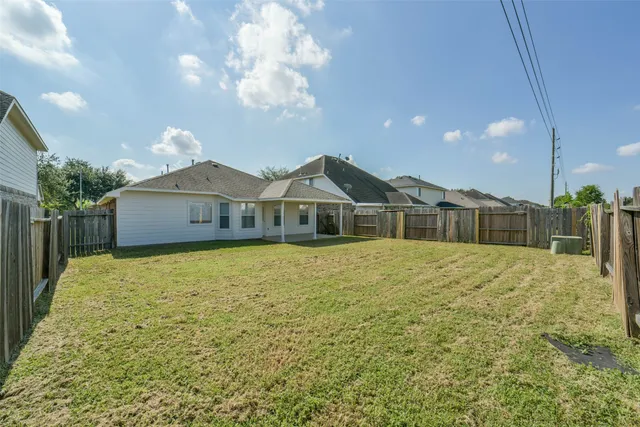 $1,800 | 3863 Silver Hawk Drive, Katy, TX 77449