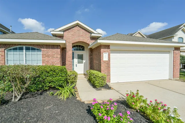 $1,800 | 3863 Silver Hawk Drive, Katy, TX 77449