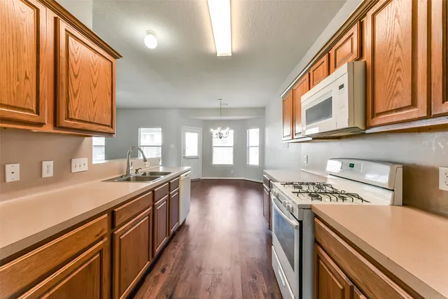 $1,800 | 3863 Silver Hawk Drive, Katy, TX 77449