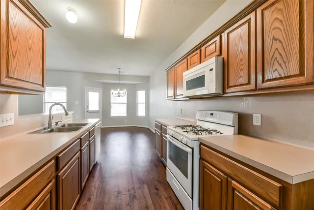 $1,800 | 3863 Silver Hawk Drive, Katy, TX 77449