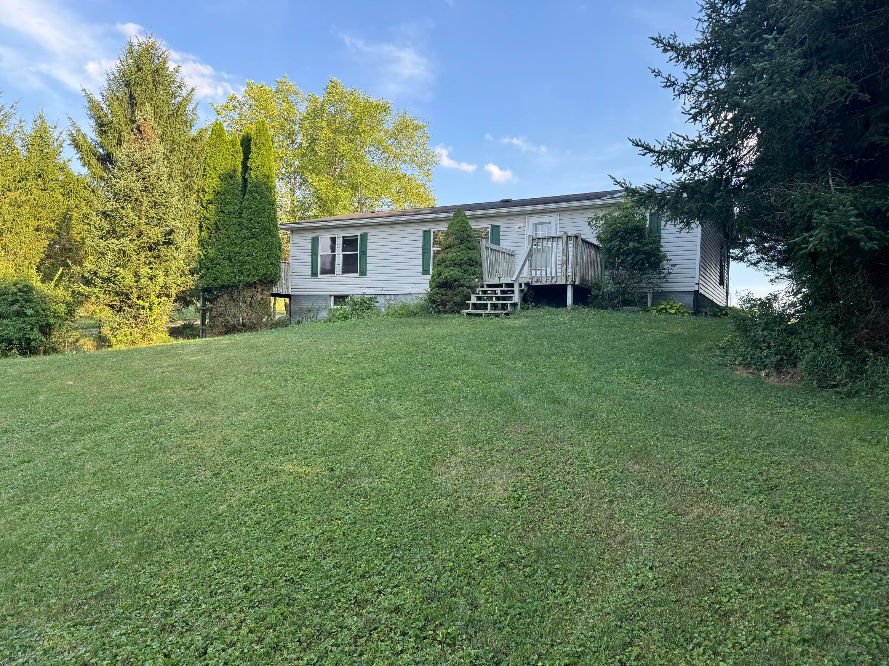 226220 Mill Rd 1/2 mile south of Bladensburg.