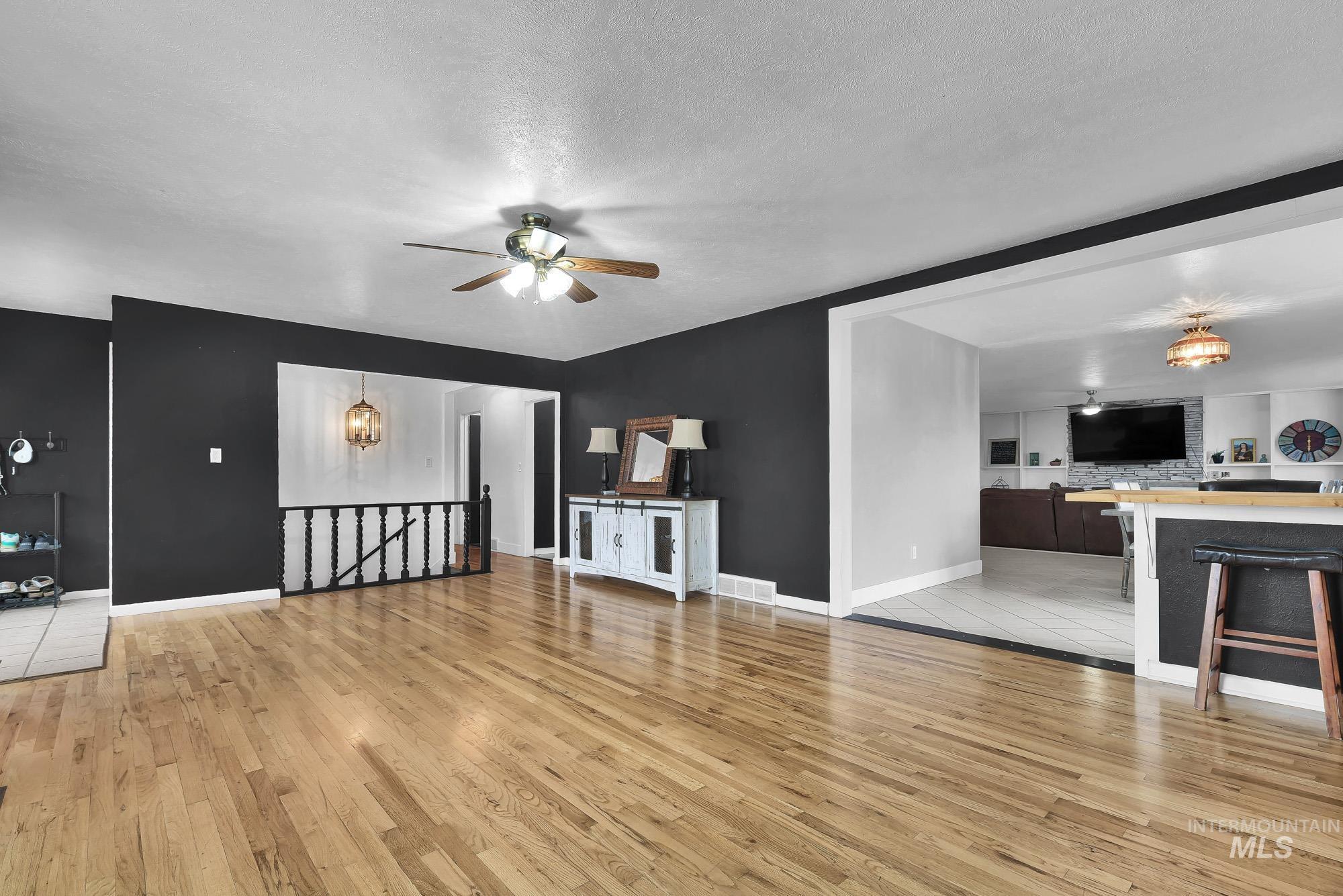 709 East Elm Avenue Parma, ID 83660 - Photo 5 of 48