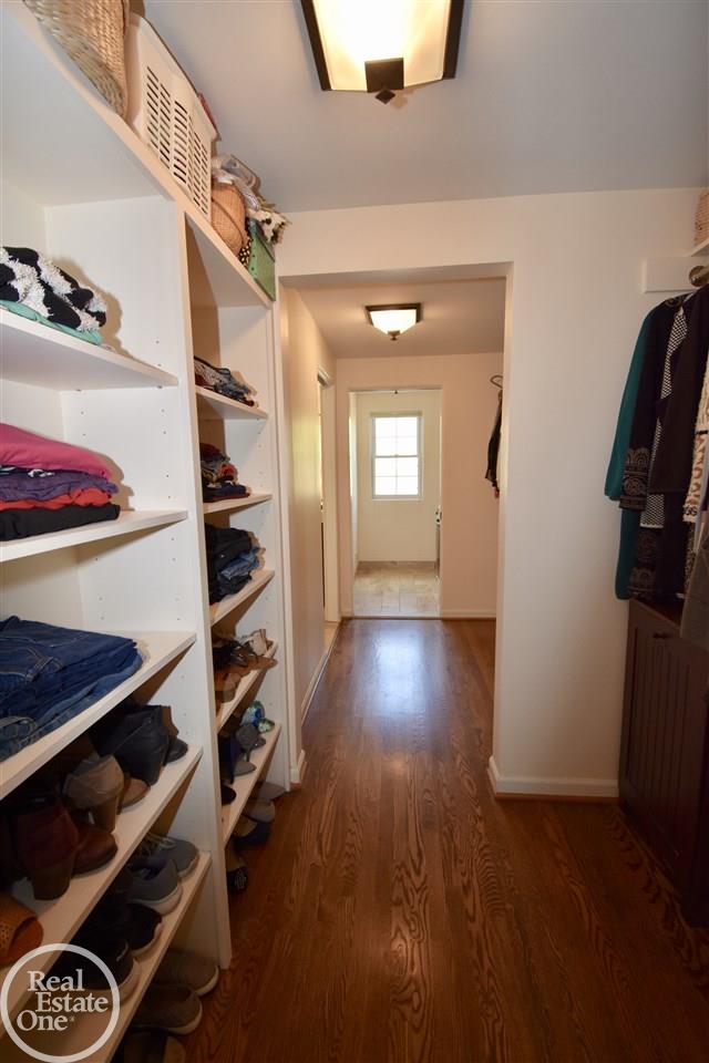 488 Fisher Road Grosse Pointe Farms, MI 48230 - Photo 19 of 40