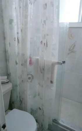 $3,500 | 460 Paradise Isle Boulevard, Unit 301, Hallandale Beach, FL 33009