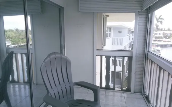 $3,500 | 460 Paradise Isle Boulevard, Unit 301, Hallandale Beach, FL 33009