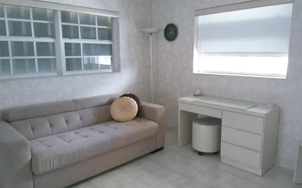 $3,500 | 460 Paradise Isle Boulevard, Unit 301, Hallandale Beach, FL 33009