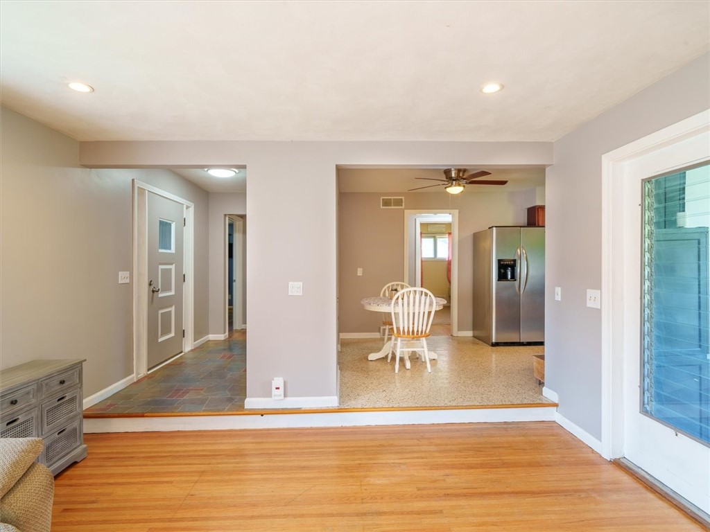 47 High Point Trail Irondequoit, NY 14609 - Photo 3 of 25