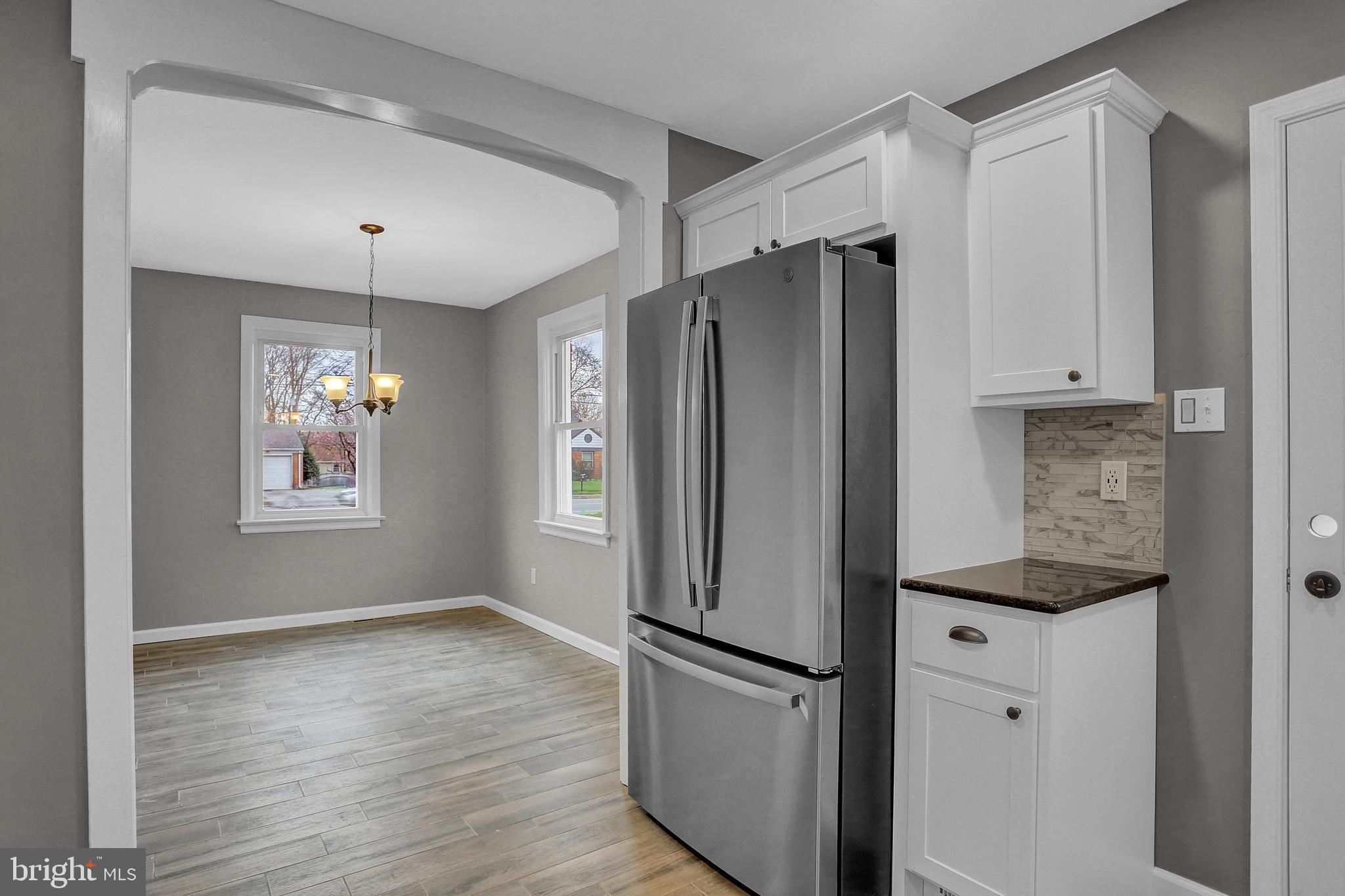 260 Edgewood Road York, PA 17402 - Photo 12 of 37 Gallery Image 12