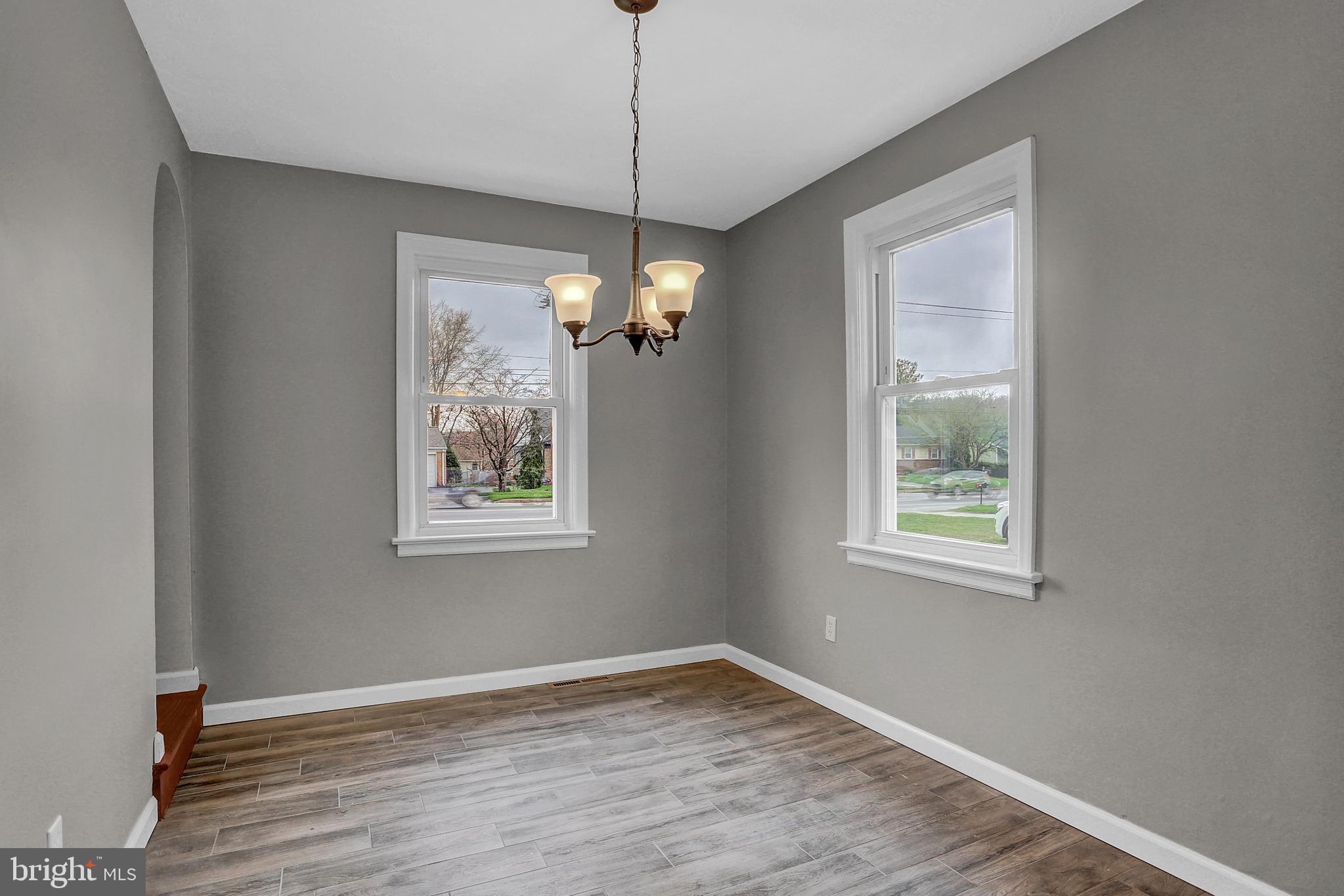 260 Edgewood Road York, PA 17402 - Photo 13 of 37 Gallery Image 13