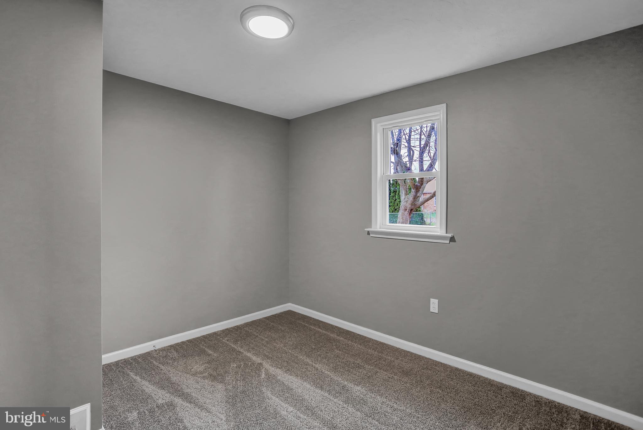 260 Edgewood Road York, PA 17402 - Photo 19 of 37 Gallery Image 19