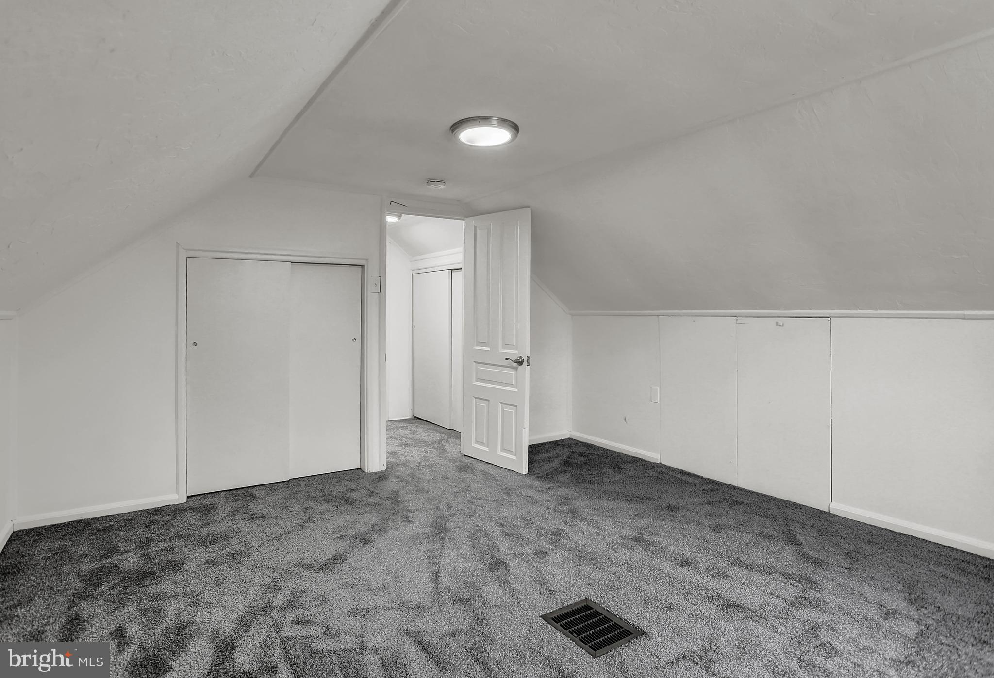 260 Edgewood Road York, PA 17402 - Photo 25 of 37 Gallery Image 25