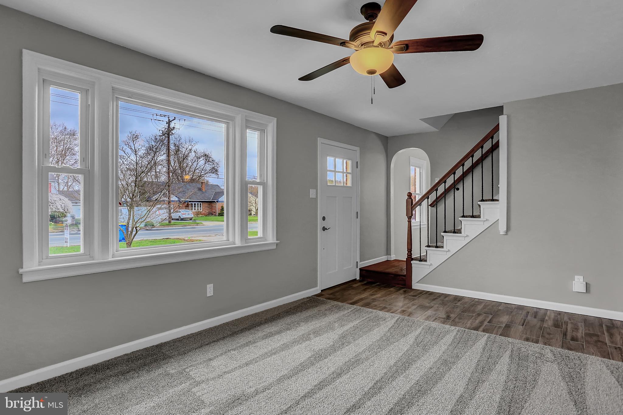 260 Edgewood Road York, PA 17402 - Photo 4 of 37 Gallery Image 4