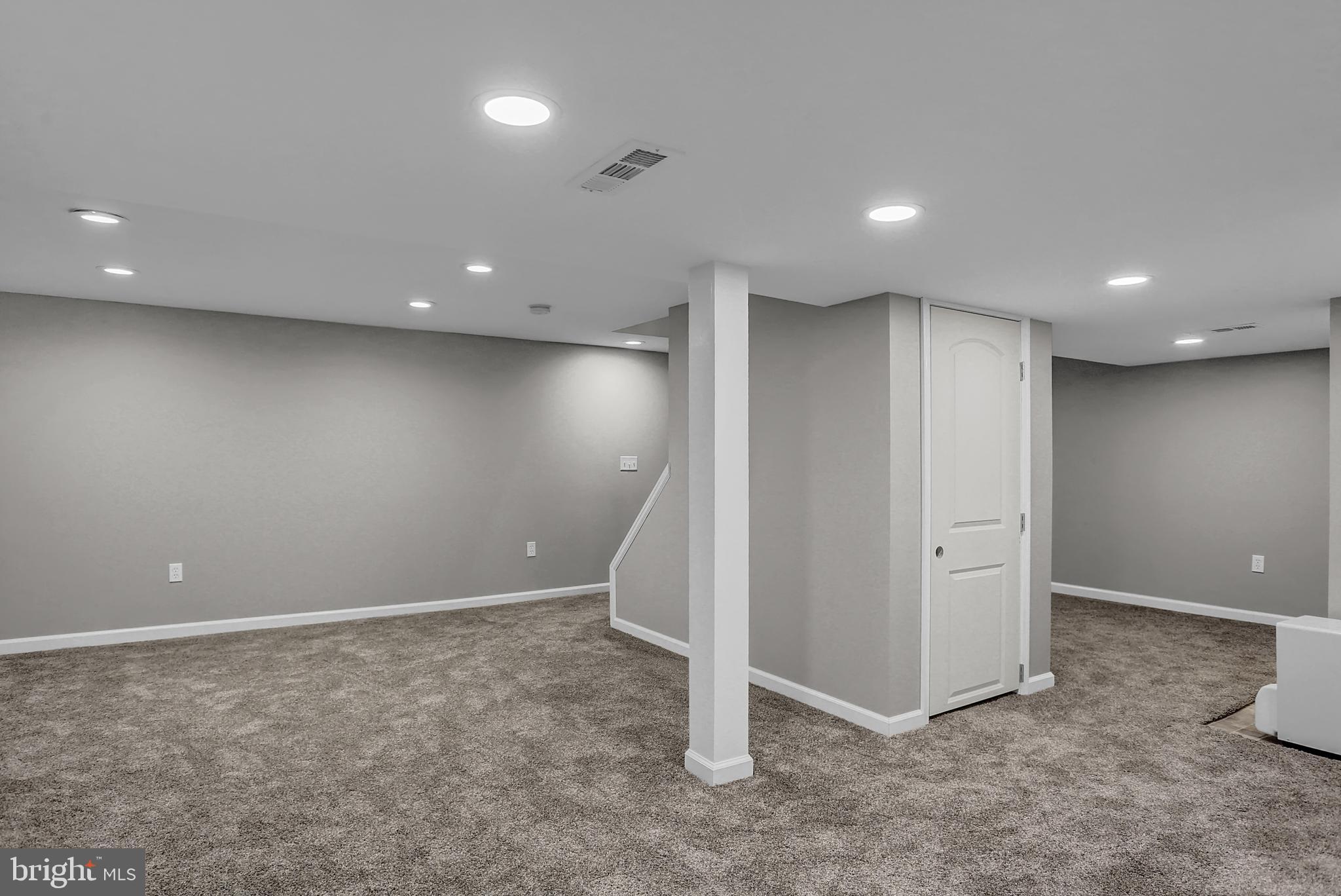 260 Edgewood Road York, PA 17402 - Photo 31 of 37 Gallery Image 31