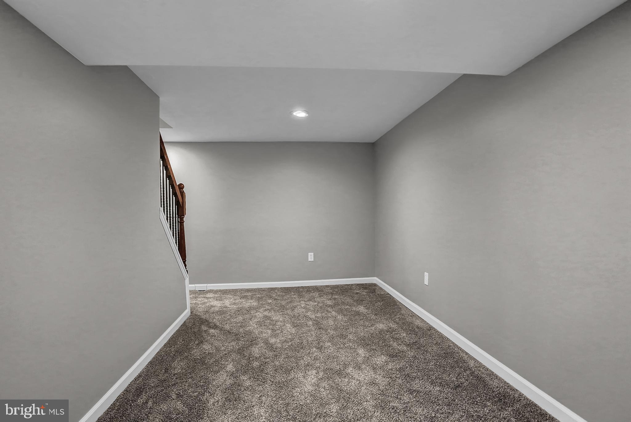 260 Edgewood Road York, PA 17402 - Photo 33 of 37 Gallery Image 33