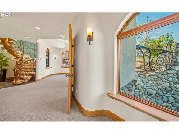 $4,500,000 | 2700 North Valley View Road, Ashland, OR 97520