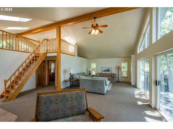 $4,500,000 | 2700 North Valley View Road, Ashland, OR 97520