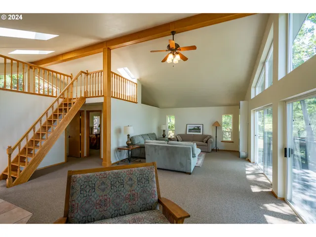 $4,500,000 | 2700 North Valley View Road, Ashland, OR 97520