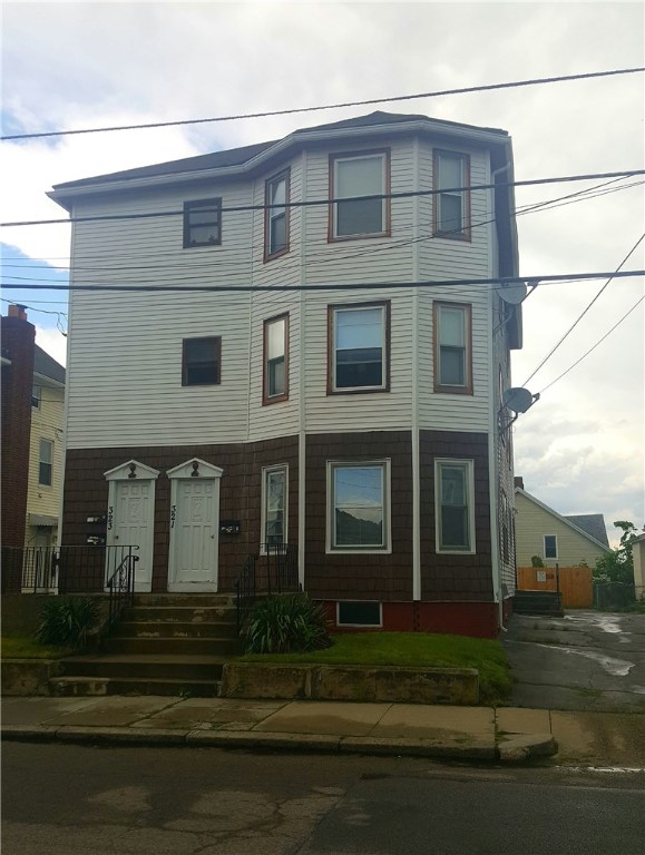 321 2nd Avenue Woonsocket, RI 02895 - Photo 2 of 17