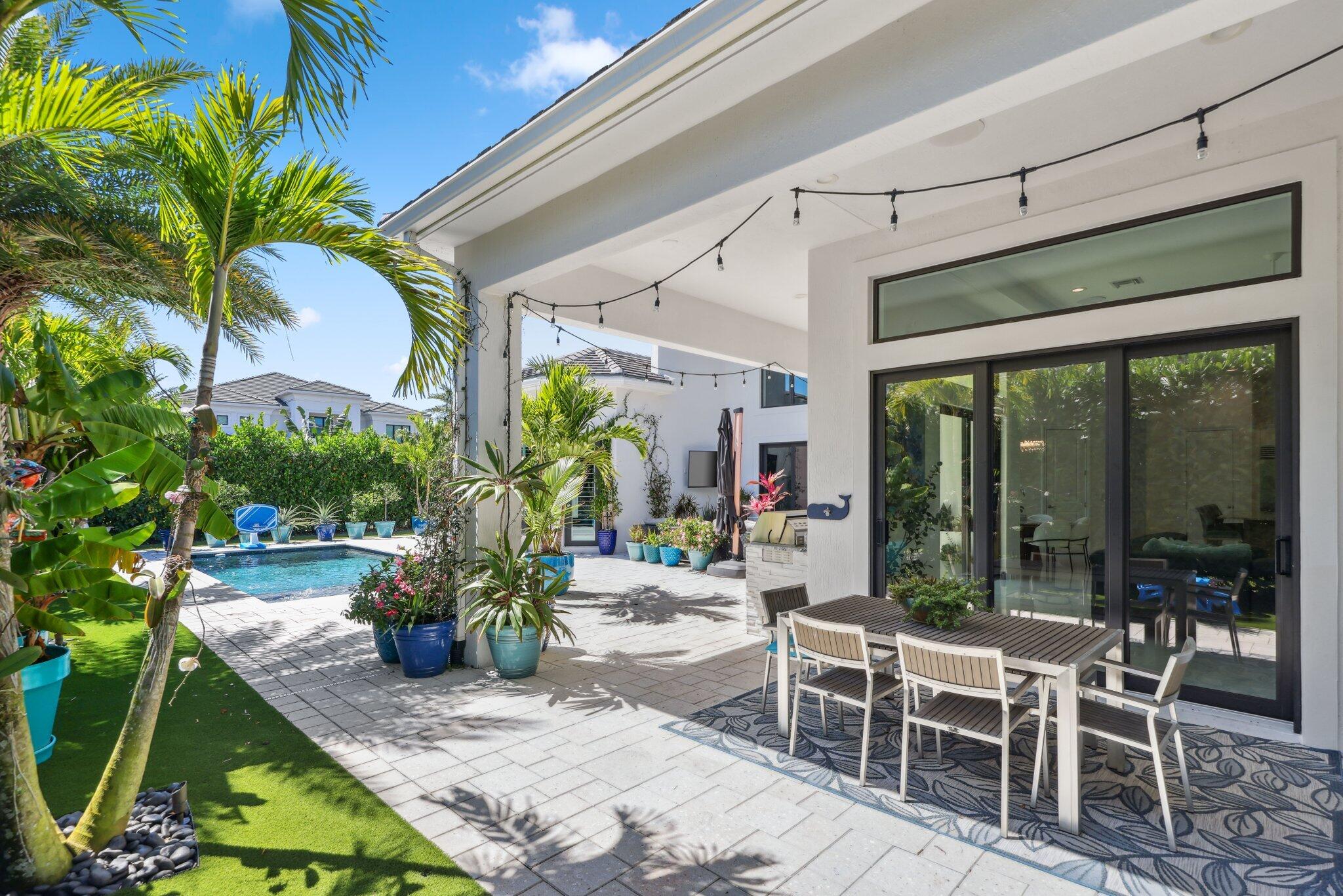 2560 Northwest 70th Boulevard Boca Raton, FL 33496 - Photo 14 of 26 Outdoor space