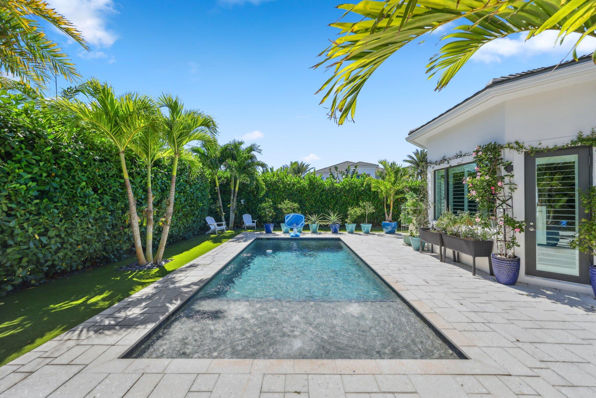 2560 Northwest 70th Boulevard Boca Raton, FL 33496 - Photo 20 of 26 backyard