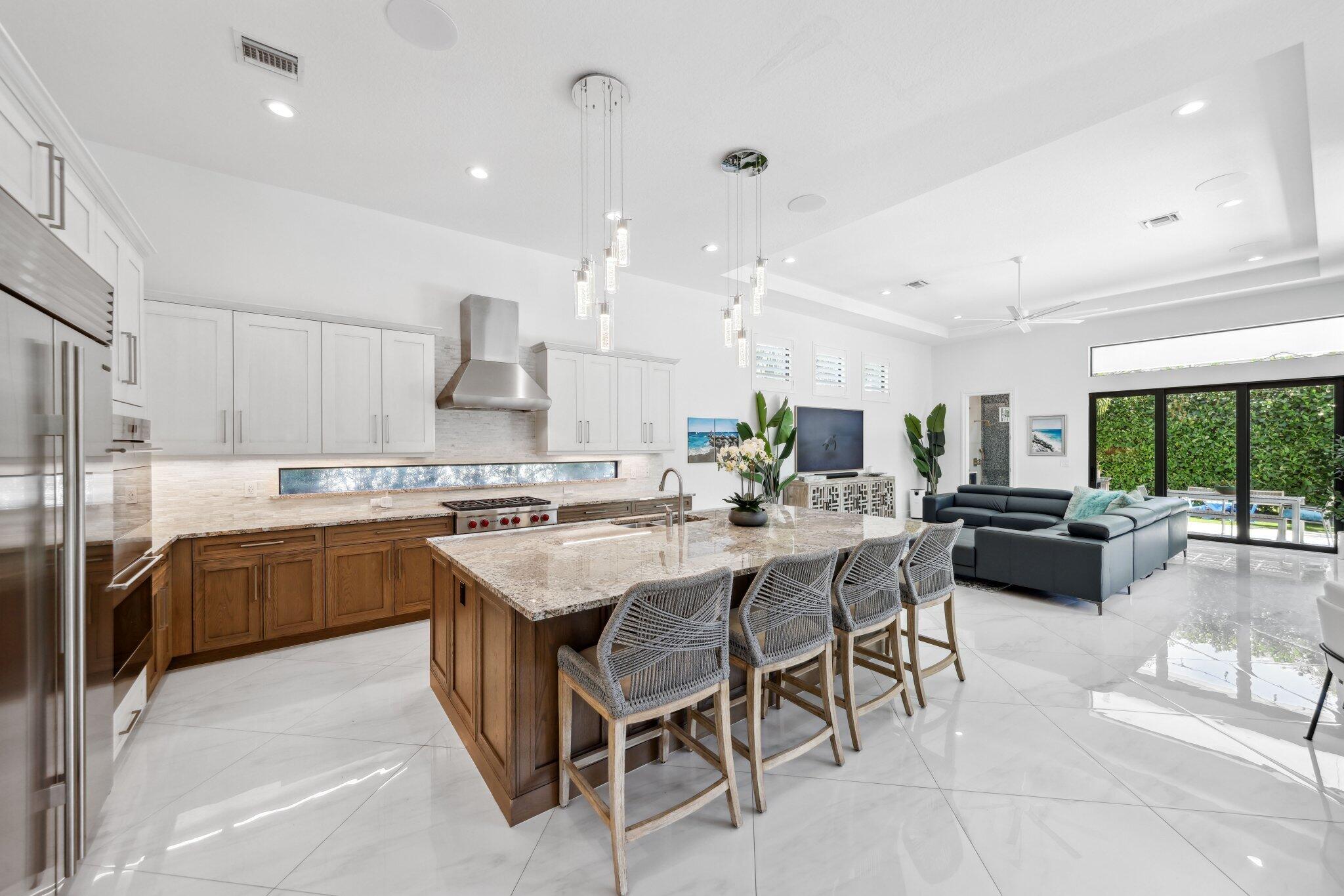 2560 Northwest 70th Boulevard Boca Raton, FL 33496 - Photo 7 of 26 Kitchen