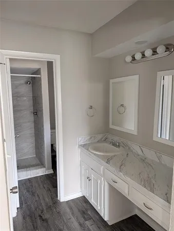 $2,150 | 2009 Ming Drive, Edgecliff Village, TX 76134