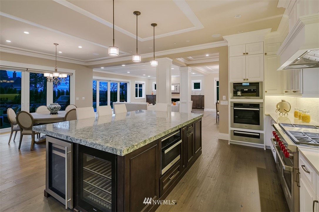 3239 Evergreen Point Road Medina, WA 98039 - Photo 12 of 37