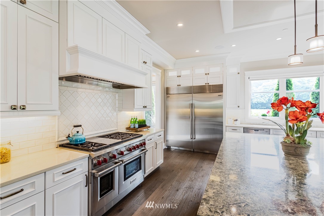 3239 Evergreen Point Road Medina, WA 98039 - Photo 14 of 37