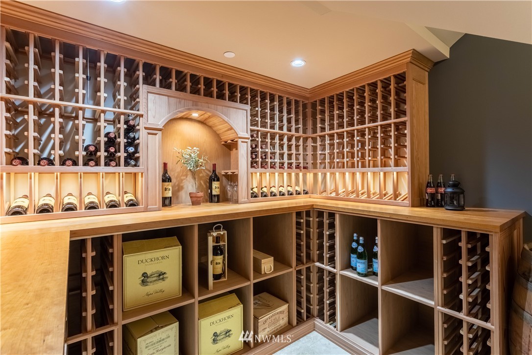 3239 Evergreen Point Road Medina, WA 98039 - Photo 17 of 37