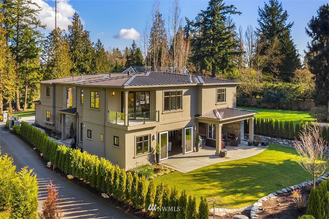 3239 Evergreen Point Road Medina, WA 98039 - Photo 3 of 37