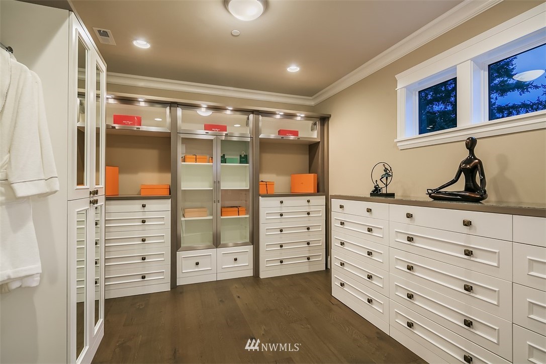 3239 Evergreen Point Road Medina, WA 98039 - Photo 25 of 37