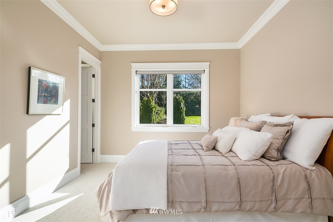 3239 Evergreen Point Road Medina, WA 98039 - Photo 29 of 37