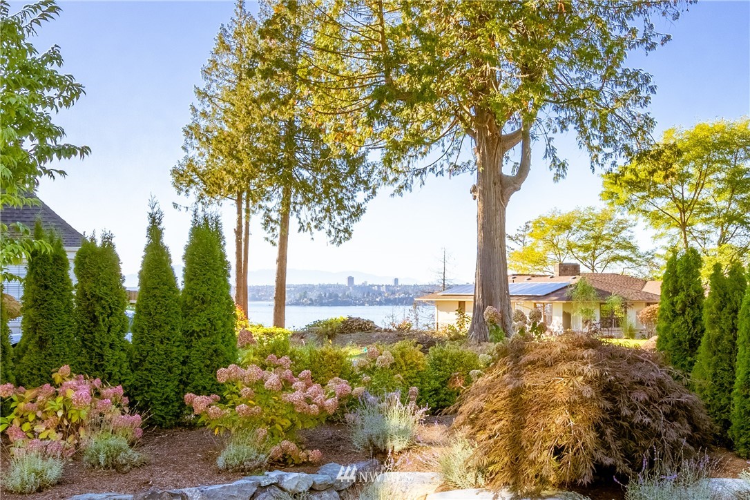 3239 Evergreen Point Road Medina, WA 98039 - Photo 36 of 37