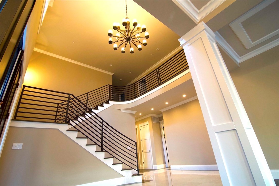 3239 Evergreen Point Road Medina, WA 98039 - Photo 6 of 37